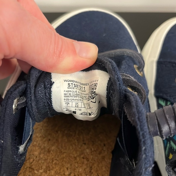 Sperry Topsider Sneakers - Picture 4 of 5